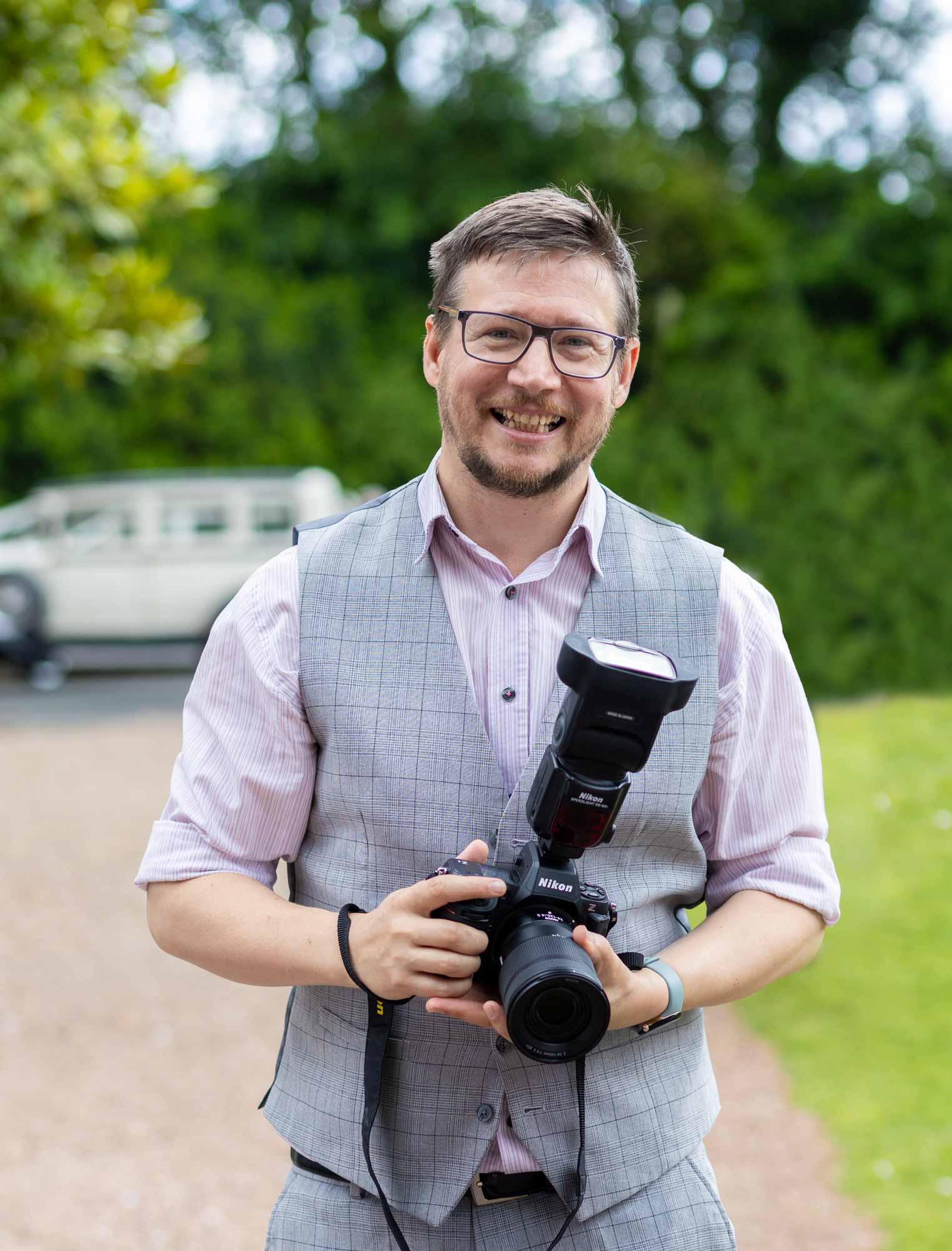 5 Essential Tips for Choosing Your Wedding Photographer in Devon & Cornwall