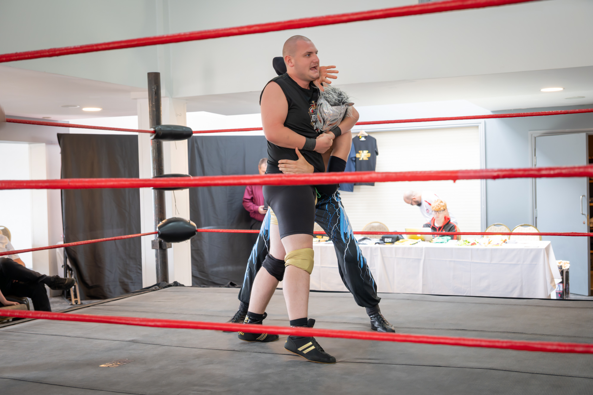 Johnny Bates and Leo Skye early in their match