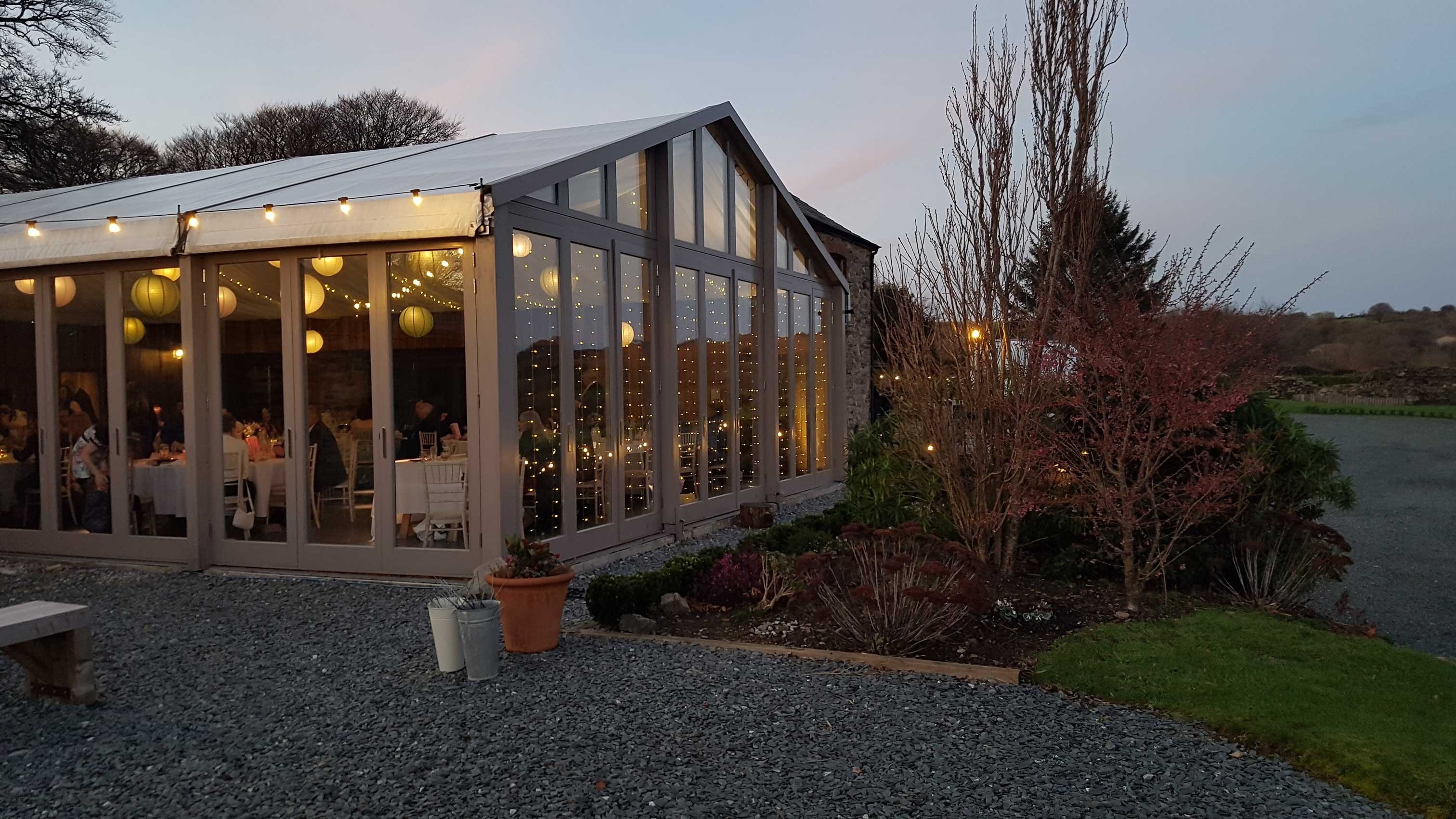 10 Key Questions you need to ask your Wedding Venue